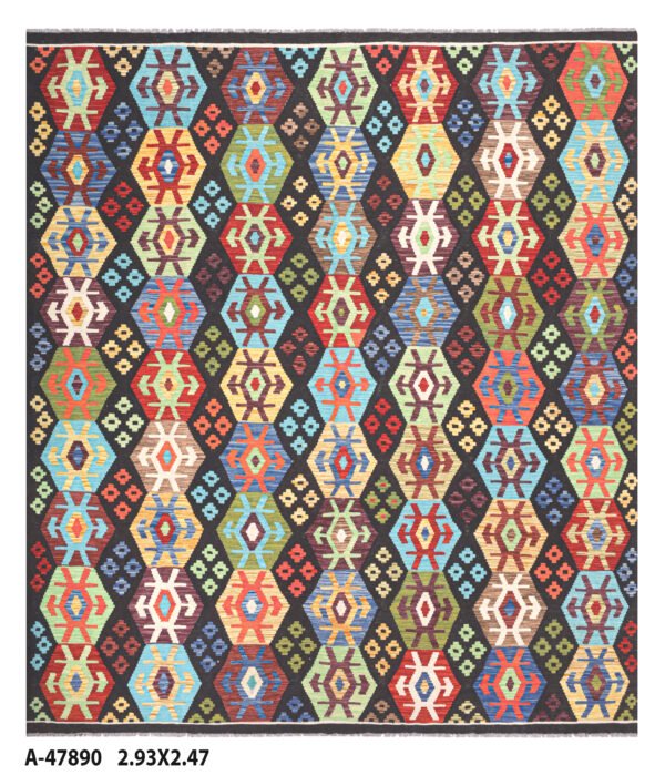 VJ Kilim – 295 × 257 cm   (47890)