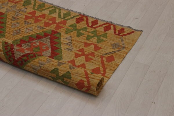 VJ Kilim – 246 × 178 cm    (47866)
